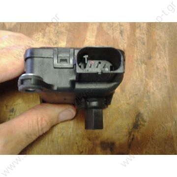 BOSCH 0132801141 0132801141 ΣΕΡΒΟΚΙΝΗΤΗΡΑΣ    NEW BOSCH 0132801141 0132801141805 Reversible Air Vent Motor 24V Mercedes Iveco  IVECO: 503126971 MAN: 83 25970 6001 MERCEDES-BENZ: 006 820 11 42 MERCEDES-BENZ: A 006 820 11 42 SCANIA: 1491886 VOLVO: 85103329  - 