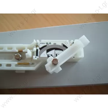 226-801-015-001C  VDO 226801015001G    VDO ΦΛΟΤΕΡ   ΚΑΥΣΙΜΟΥ  ΡΥΘΜΙΖΟΜΕΝΟ   Adjustable Lever-Arm Fuel Level Sensor, Standard dj. Lever-Arm Fuel Level Sensor, Standard; Resistance Full [Ω]: 180 ± 12; Resistance Empty [Ω]: 3 ± 1.5; Further  - 